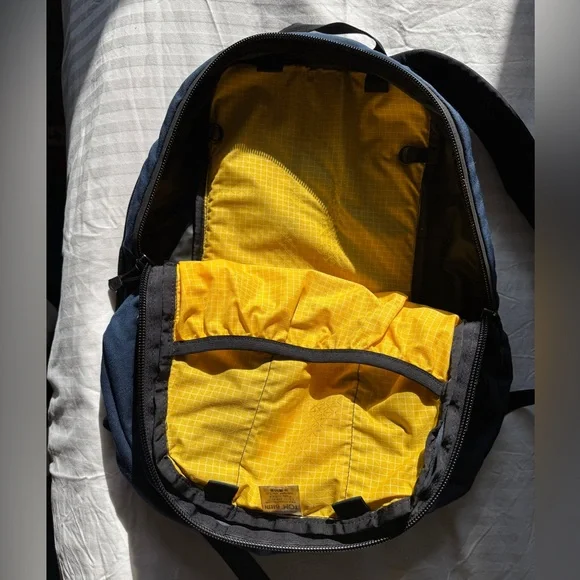 Tom Bihn Synapse 25 Navy/Solar - Picture 2 of 10